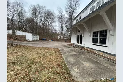 17 Comstock Avenue, Waterford, CT 06382 - Photo 9
