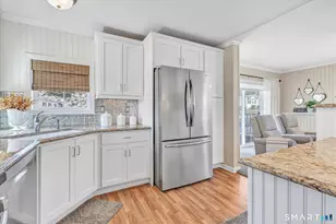 8 Woodland Park, Shelton, CT 06484 - Photo 9