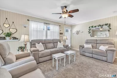 8 Woodland Park, Shelton, CT 06484 - Photo 5