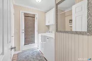 8 Woodland Park, Shelton, CT 06484 - Photo 15