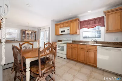 100 Oakridge Road, Trumbull, CT 06611 - Photo 19