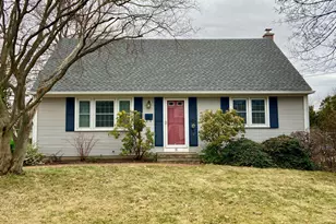 31 Gordon Ave, Enfield, CT 06082 - Photo 1