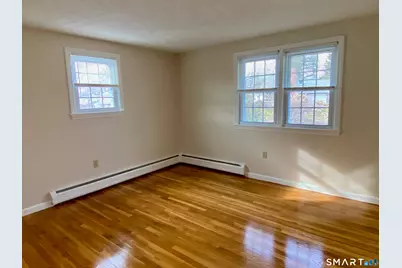 31 Gordon Avenue, Enfield, CT 06082 - Photo 11