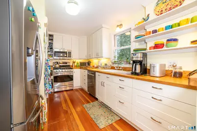 14 Eld Street, New Haven, CT 06511 - Photo 9