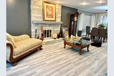 40 Robert Street, Waterbury, CT 06710 - Photo 7