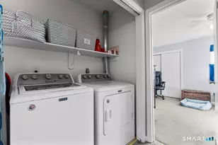 3 MacIntosh Ln, Ansonia, CT 06401 - Photo 29