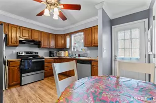 3 MacIntosh Ln, Ansonia, CT 06401 - Photo 5