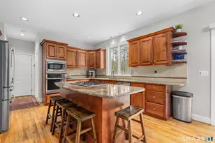 1 W Mary Dr, Simsbury, CT 06070 - Photo 9