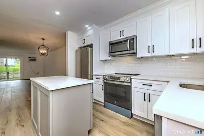 81 Sterling Village #81, Meriden, CT 06450 - Photo 5
