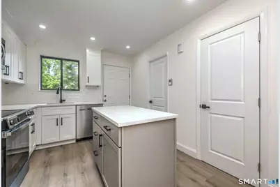 81 Sterling Village #81, Meriden, CT 06450 - Photo 7