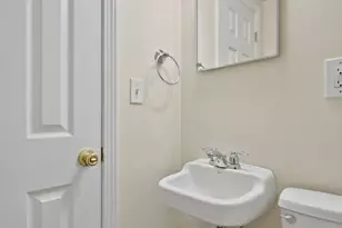 106 Ferry Ct, Stratford, CT 06614 - Photo 23