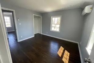 111 Priscilla Cir, Bridgeport, CT 06610 - Photo 13