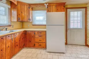 95 Dyer Ave, Canton, CT 06019 - Photo 13