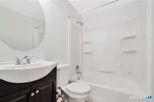 66 Vine St, Meriden, CT 06451 - Photo 13