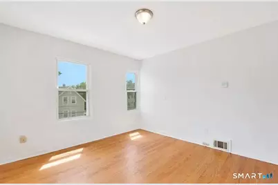 66 Vine Street, Meriden, CT 06451 - Photo 15