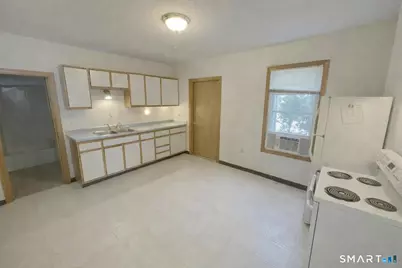 66 Vine Street, Meriden, CT 06451 - Photo 5