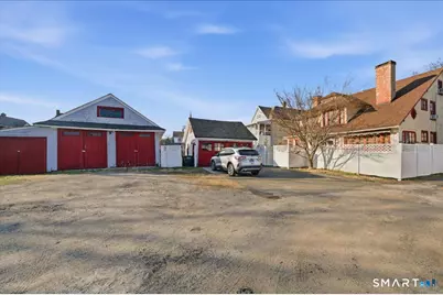 839 Laurel Avenue, Bridgeport, CT 06604 - Photo 3