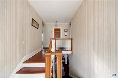 839 Laurel Avenue, Bridgeport, CT 06604 - Photo 29