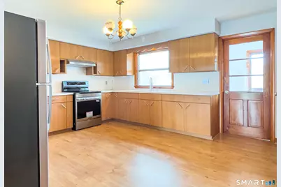 84 Everitt Street, Waterbury, CT 06704 - Photo 5
