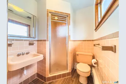 84 Everitt Street, Waterbury, CT 06704 - Photo 15