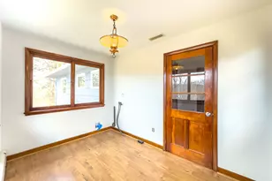 84 Everitt St, Waterbury, CT 06704 - Photo 9