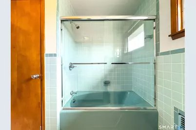 84 Everitt Street, Waterbury, CT 06704 - Photo 13