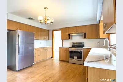 84 Everitt Street, Waterbury, CT 06704 - Photo 7