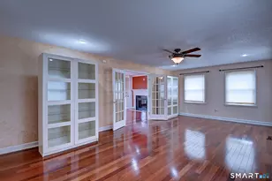 55 Rutledge Rd, Wethersfield, CT 06109 - Photo 5