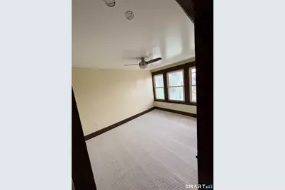 689 Maplewood Avenue, Bridgeport, CT 06605 - Photo 5