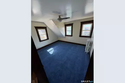 689 Maplewood Avenue, Bridgeport, CT 06605 - Photo 15