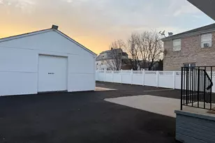 85 Avery St, Stamford, CT 06902 - Photo 39