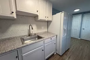 85 Avery St, Stamford, CT 06902 - Photo 25