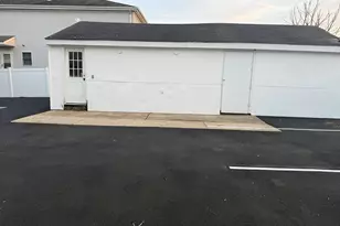 85 Avery St, Stamford, CT 06902 - Photo 15