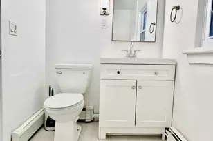 85 Avery St, Stamford, CT 06902 - Photo 7