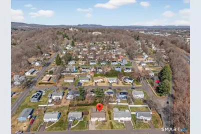 30 Highwood Avenue, Hamden, CT 06514 - Photo 35