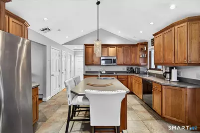 30 Highwood Avenue, Hamden, CT 06514 - Photo 13