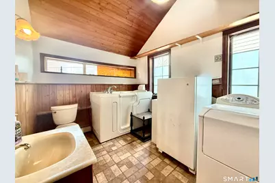 37 Brooklawn Avenue, Norwalk, CT 06854 - Photo 11