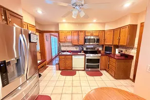 12 Coolidge St, Hartford, CT 06106 - Photo 15