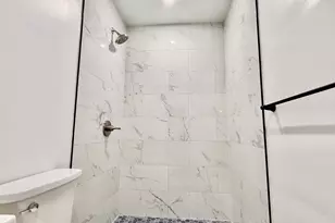 85 Avery St, Stamford, CT 06902 - Photo 7