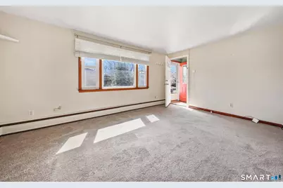 360 Vincellette Street, Bridgeport, CT 06606 - Photo 5