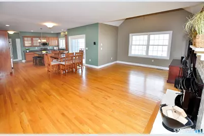 127 South Main Street, Marlborough, CT 06447 - Photo 9