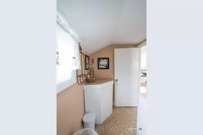 127 Shore Road, Clinton, CT 06413 - Photo 5