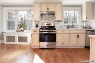 28 Rock Cut Rd, Bridgewater, CT 06752 - Photo 9