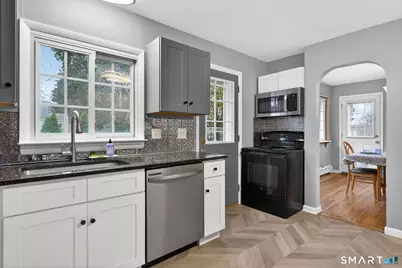 36 Westridge Road, New London, CT 06320 - Photo 9