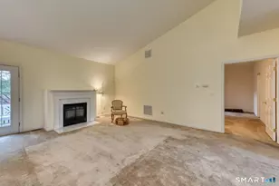 5 Quail Hollow, Enfield, CT 06082 - Photo 3