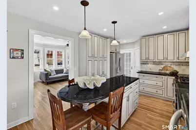 131 Norwood Avenue, New London, CT 06320 - Photo 15