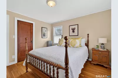 131 Norwood Avenue, New London, CT 06320 - Photo 25