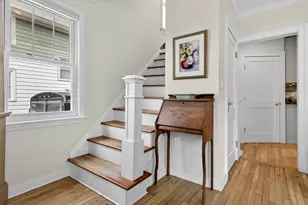 131 Norwood Ave, New London, CT 06320 - Photo 9