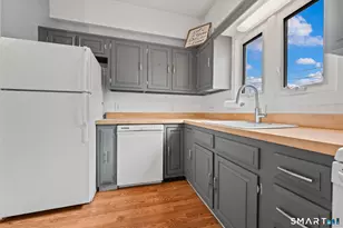 678 Savin Ave, West Haven, CT 06516 - Photo 5