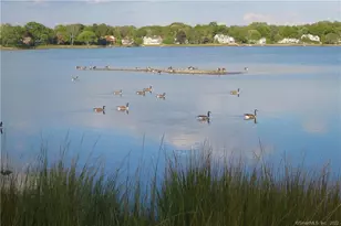 198 Sylvan Knoll Rd, Stamford, CT 06902 - Photo 17